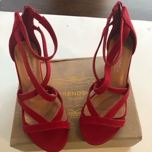 TRENDSup Red size 6 1/2 sexy cross strap open toe chunky 3 inch high heel shoe